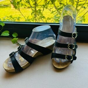 Dansko Women's Tarin Milled Burnished Black Sandals Size 36/ US 5.5-6